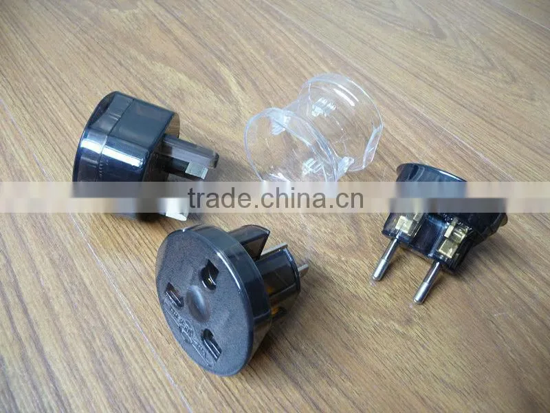 New design 3 in 1 universal travel adapter