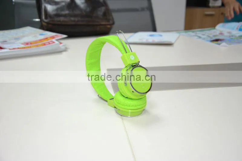 Best quality Exclusive over ear stereo wireless bluetooth headphone