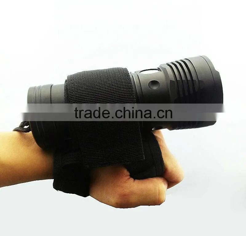 DY-D03 latest design diving light,30w XML-2 3500LUMEN,MAGNETIC CONTROL SWITCH,3PCS 3000MAH battery pack,runtime 2 hours,150meter