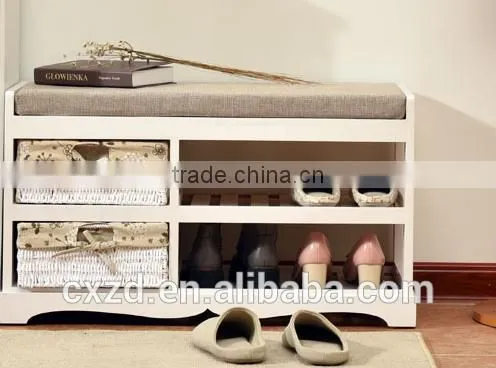 Solid wood with pads two layers of stool in shoes