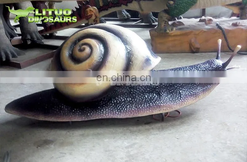 Large Insect Exhibiton Giant Snail Model