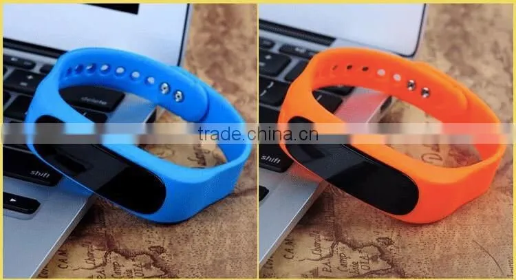 2015 Hot Selling New Model Sport Bluetooth 4.0 Pedometer E02 Smart Bracelet Health Sleep Monitoring Fitness Smart band