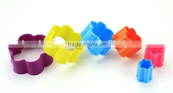 100% food grade different sizes snowflakes cookie cutter