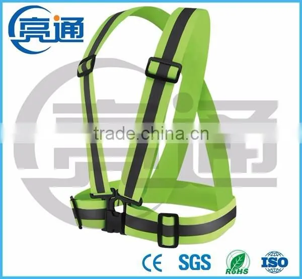 Hi Vis Reflective Safety Vests for Roadway Safety