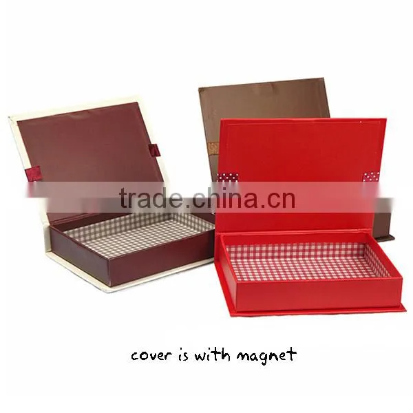 Delicate Ribbon Clamshell Chocolate Box