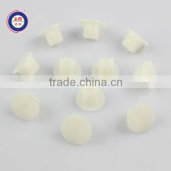 ZX high quality oem auto plastic clips fasteners for car supplier