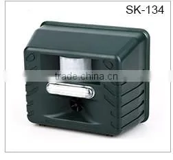 Weather resistant ABS 3-8W ultrasonic rat repellent
