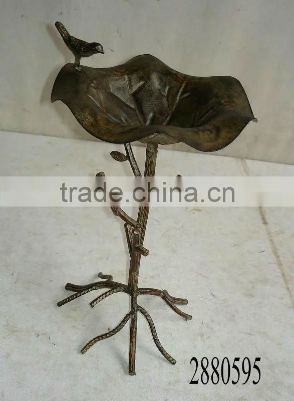 Novelty bird feeders