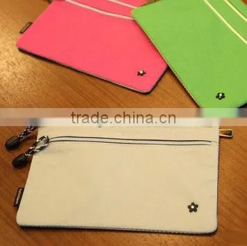 2013 hot ladies small Cosmetic bag/make up bags for girls with polyester