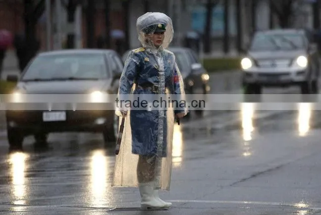 Low price Disposable PE Water-proof Adult Raincoat