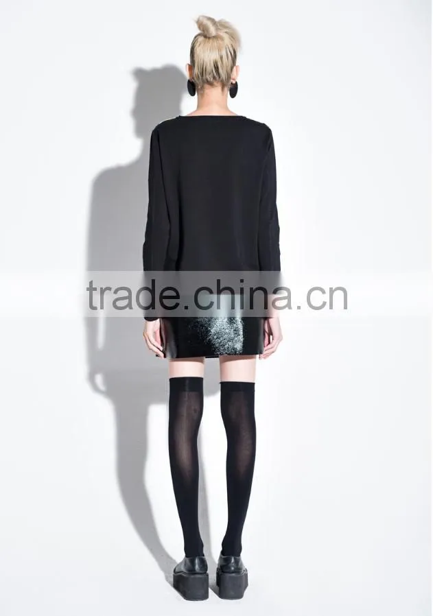 women fashion black casual t-shirts with colorful neckline design