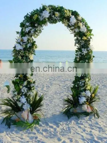 WHITE METAL DECORATIVE ARCH