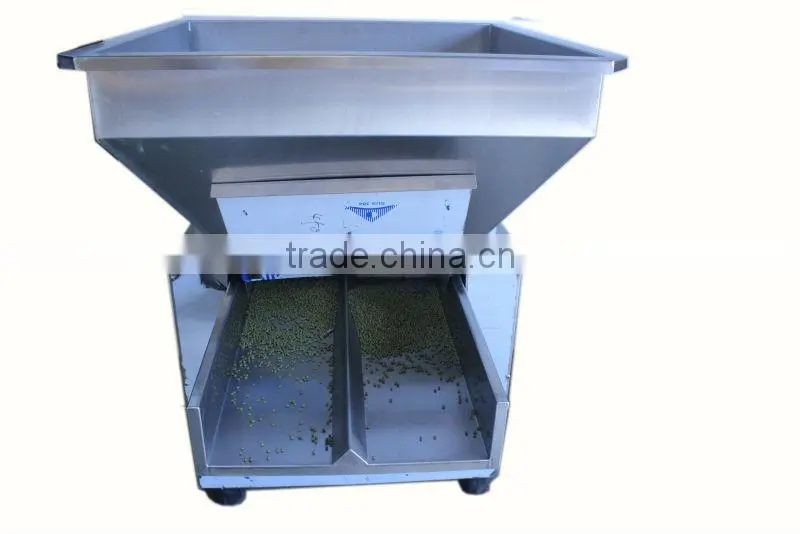 food grade automatic vibrator feeder machine/potato chip electromagnetic feeder machine