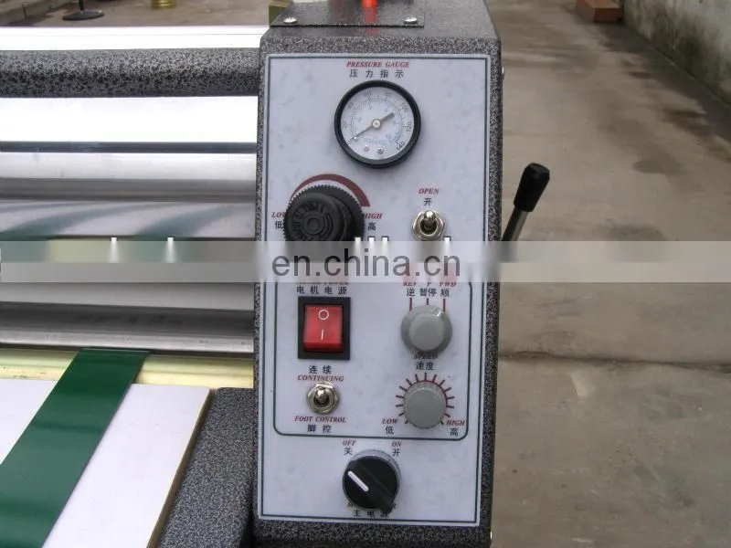 Aluminum composite panel laminating machine