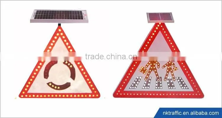 Road safety warning signs solar power led warning light