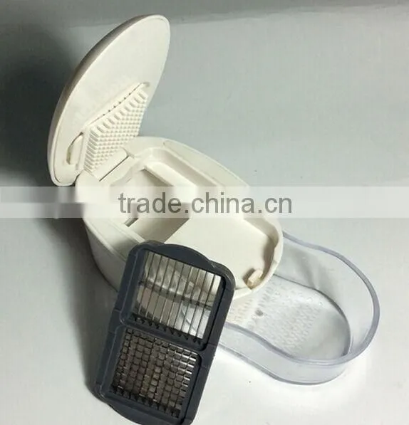 3 in 1 garlic chopper/garlic press