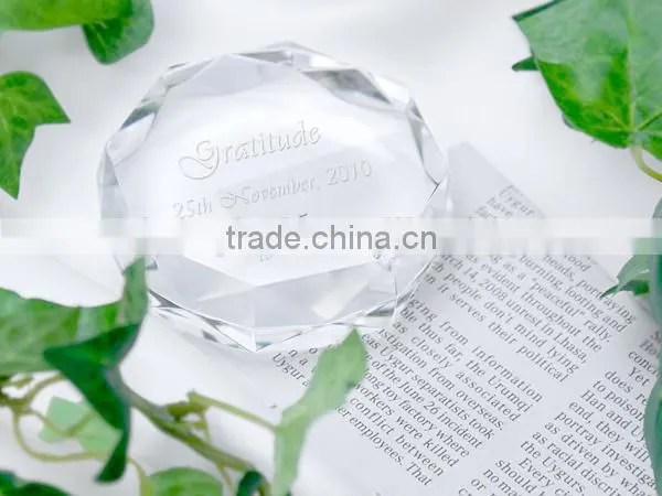 2016 Best selling clear crystal glass paperweight for celebration