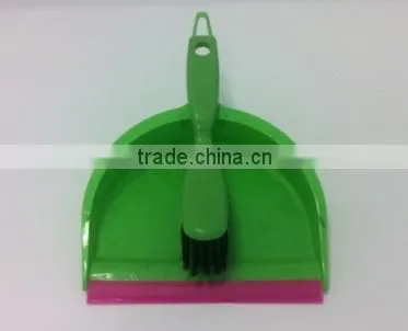 plastic brush set