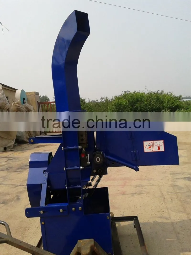 wood crusher with diesel engine Hydraulic feed system