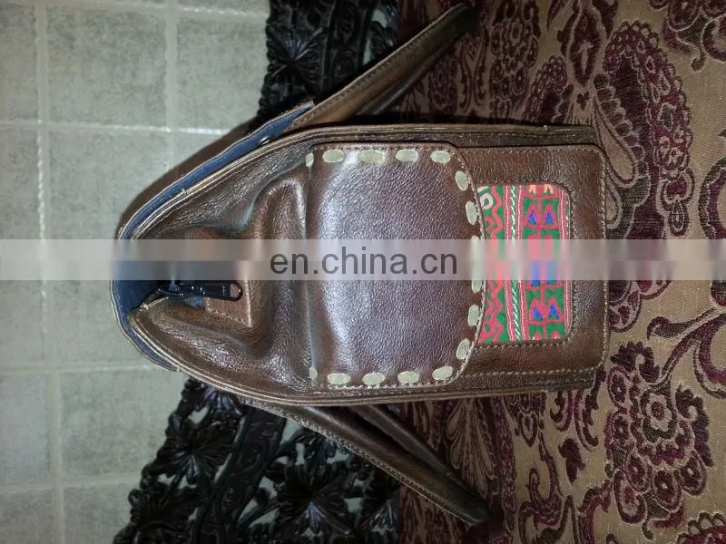 Vintage Shoulder Beach Handbag Embroidered Leather Banjara Bag Ethnic India Gypsy Purse