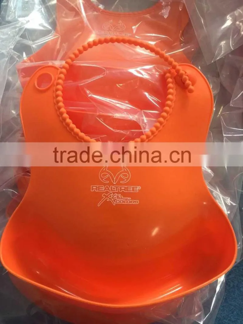 Best selling new baby products Silicone/TPE baby bibs for free samples baby bib manufacturer