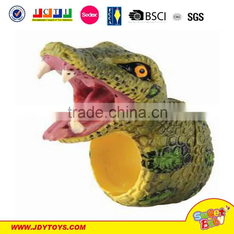 2015 new item helloween toy plastic animal ring toy scaring toy