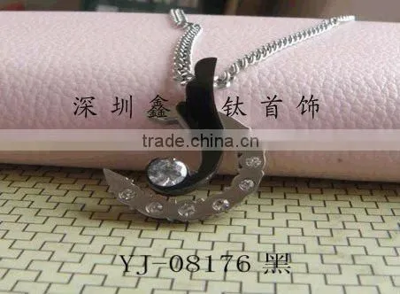 TC43 Fashion Heart-shaped Titanium Pendant Heart Pendant