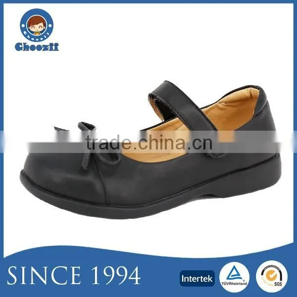 2016 Charming Girls Primary School Shoes with Flower Decoration