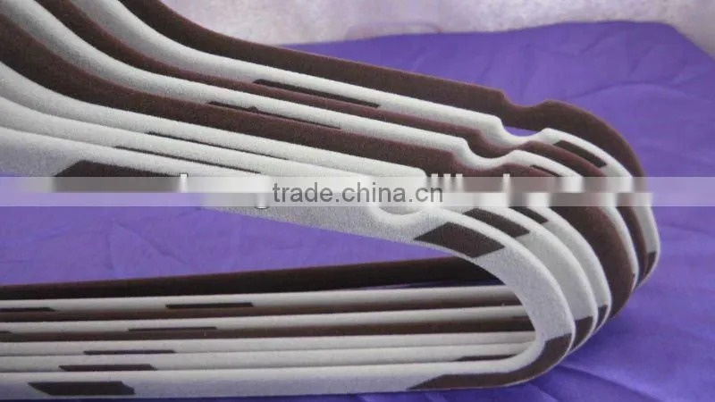 anti-slipping flocking hanger