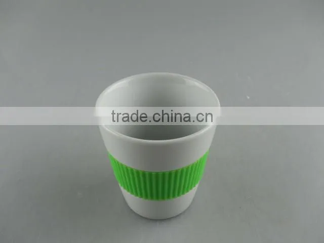 Cheap stocked round heat insulation ceramic cup