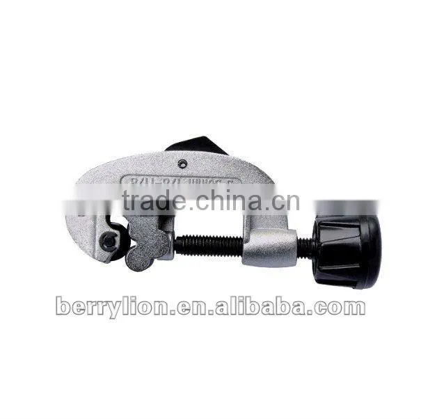 BERRYLION high quality clamp style PVC cutter for air conditioner repairing