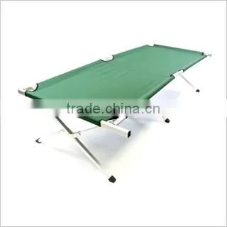 Folding camping table
