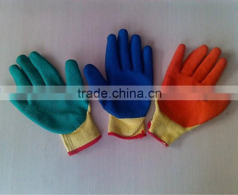 green latex grip gloves