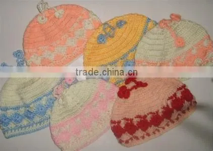 Custom Acrylic Children Knitted Winter Beanie with Flower Pattern/Wholesale Child Beanie Hat