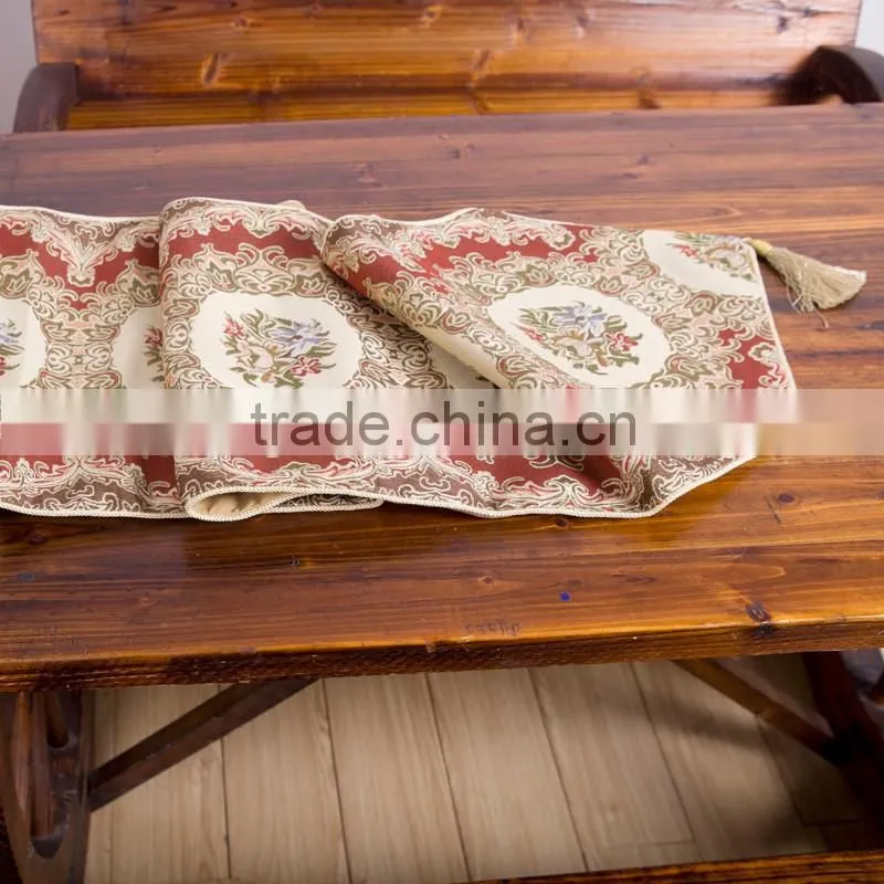 Plus 25 matching Coral Satin Organza table runners