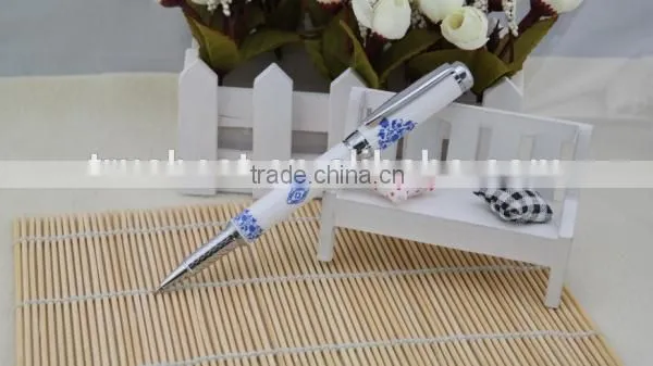blue and white porcelain pen