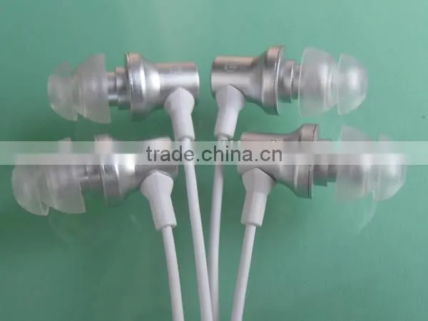 New design noise cancelling Metallic earbud&heaphone for Gionee