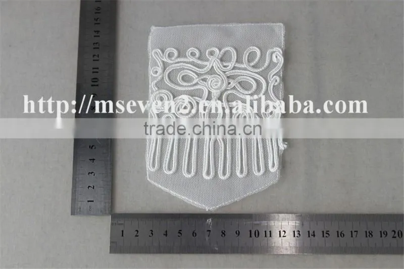 2016 newest design 100% polyester white color lace fabric embroidery trim patch for clothing shoulder