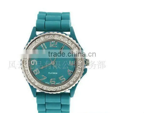 fashion geneva ladies silicone rubber band watch
