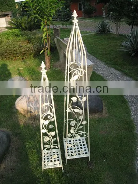 Classical Antique White Ecofriendly Wrought Irons Powder Coated Small Garden Planter Trellis