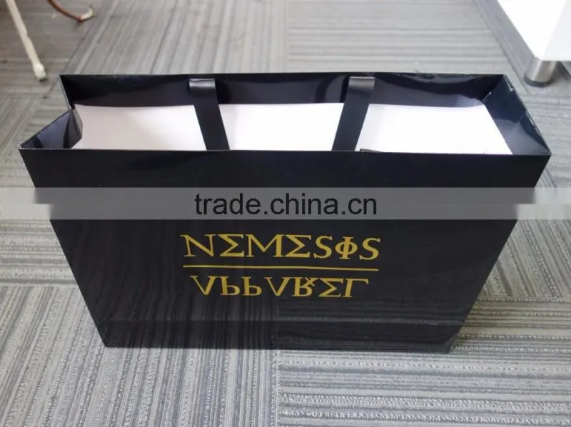 2017 China hot sales custom gift paper bags with round handles