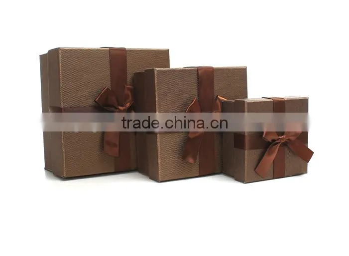 Logo printed small white cardboard gift box
