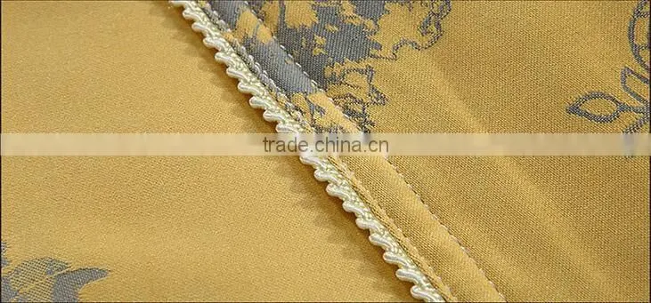 100% silk quilt with jacquard yellow flower