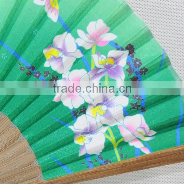 Boutique folding bamboo fan with silk fabrics