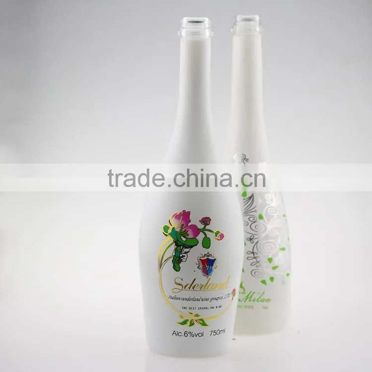 Be sought after champagne frosted bottles brand brandy bottles 600ml spary black bottle cork