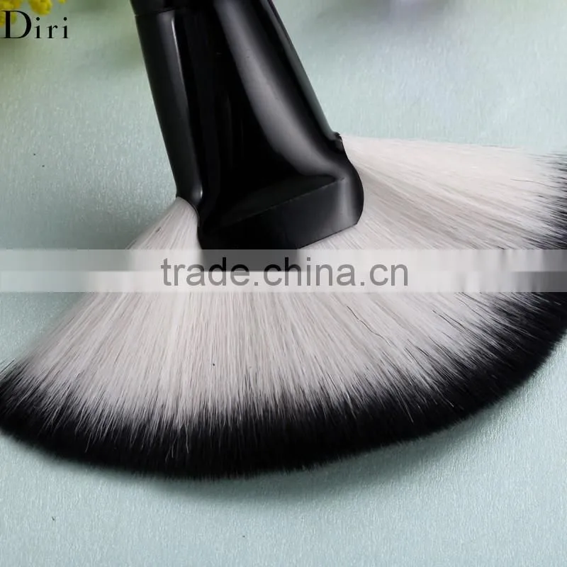 High Quality Foundation Eyeshadow brush Tools Makeup Brushes Set with Sponge