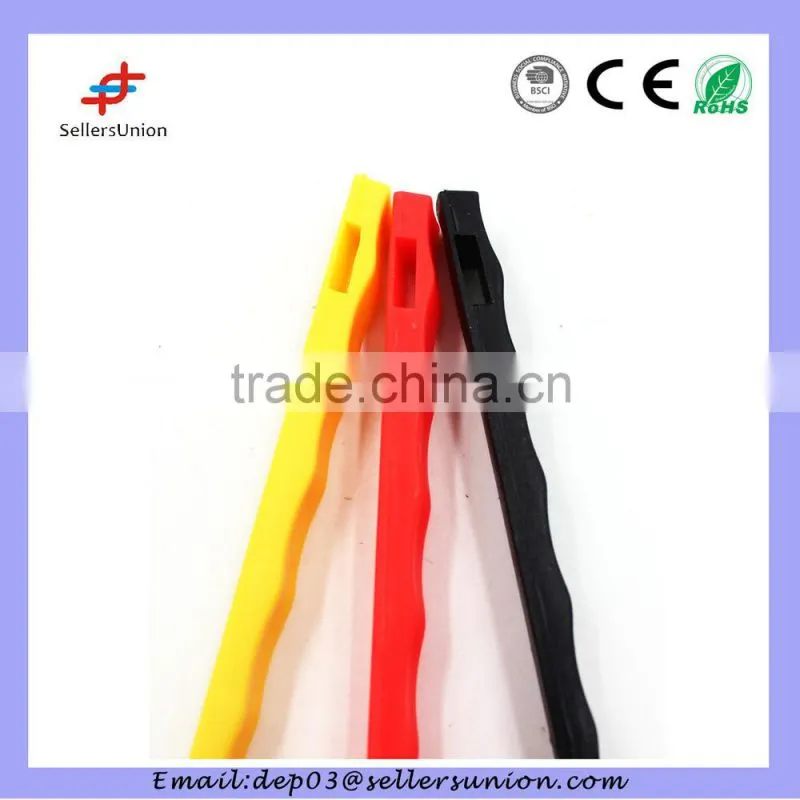 zinc coated wire brush with3 colors plastic handle