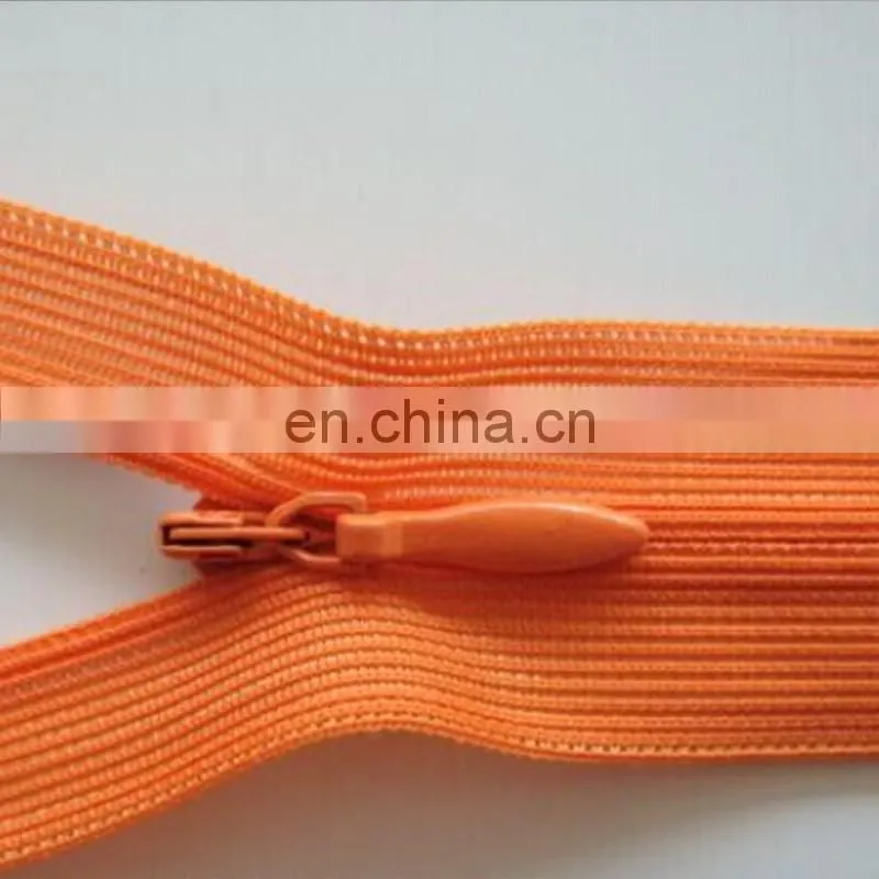 Long chain invisible zipper resin zipper rolls factory for garment production