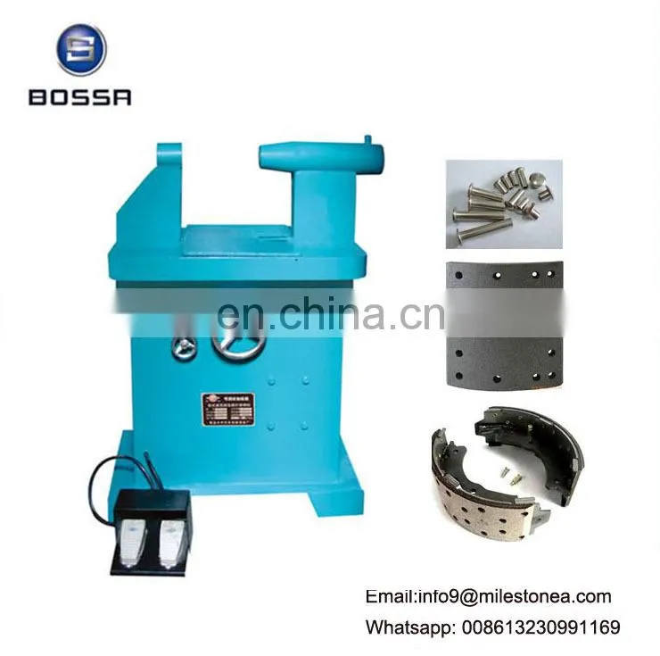 Hydraulic riveting machine for hollow solid rivet