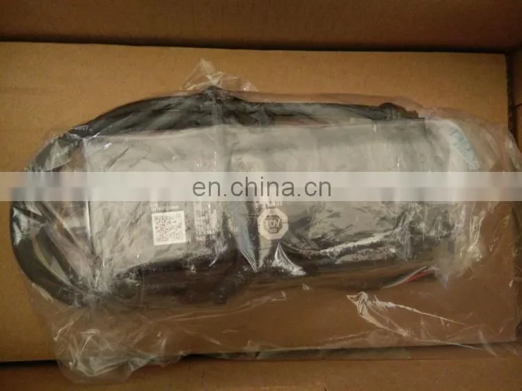 SGM7J-04AFC6E 400W YASKAWA servo motor with brake
